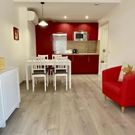 Apartamento La Pineda 12 *
